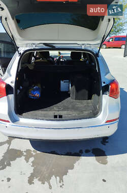 Универсал Opel Astra 2013 в 