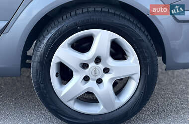 Універсал Opel Astra 2008 в 