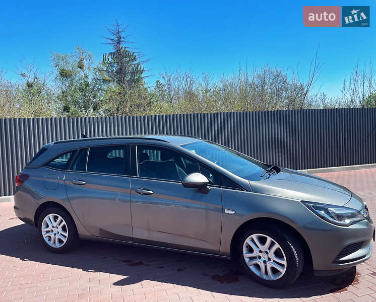 Универсал Opel Astra 2019 в Сарнах