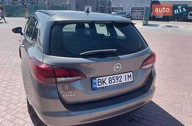 Універсал Opel Astra 2019 в 