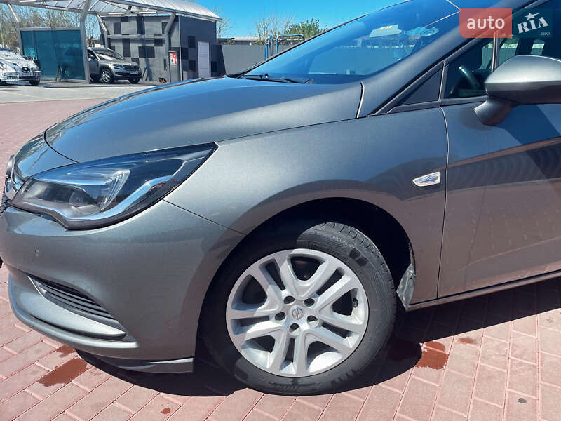 Универсал Opel Astra 2019 в Сарнах