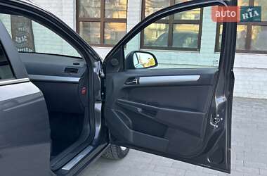 Универсал Opel Astra 2010 в 