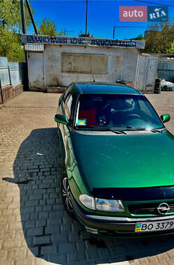 Седан Opel Astra 1996 в 
