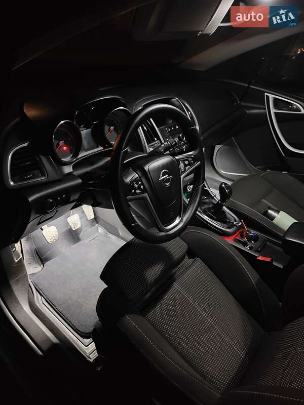 Универсал Opel Astra 2012 в Дрогобыче