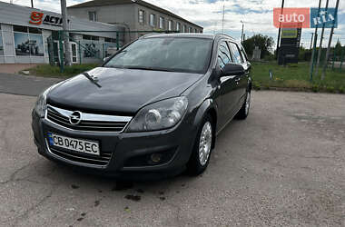 Универсал Opel Astra 2010 в 