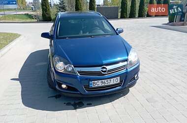 Универсал Opel Astra 2008 в Самборе