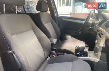 Хетчбек Opel Astra 2008 в 