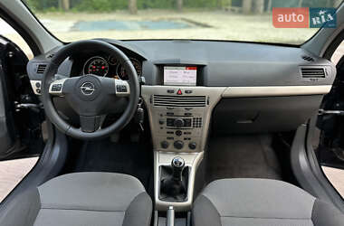 Універсал Opel Astra 2009 в 