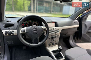 Універсал Opel Astra 2009 в 