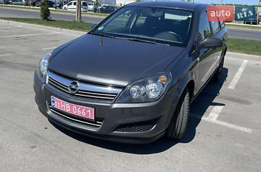 Універсал Opel Astra 2009 в Умані