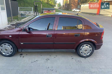 Хетчбек Opel Astra 2002 в 