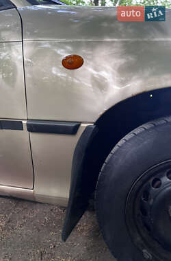 Седан Opel Astra 2000 в 