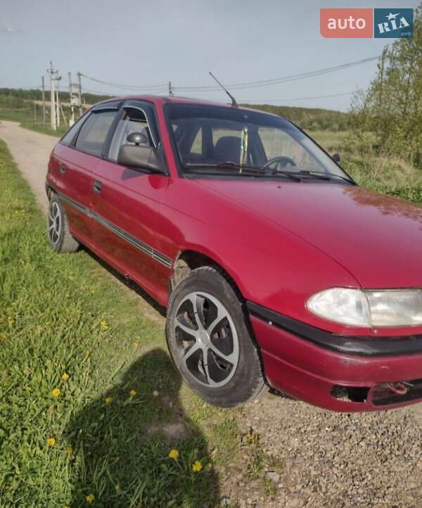 Хетчбек Opel Astra 1993 в Самборі