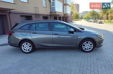 Універсал Opel Astra 2018 в 
