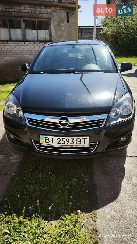 Opel Astra 2013