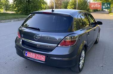 Хетчбек Opel Astra 2008 в 