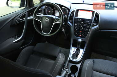 Універсал Opel Astra 2014 в 