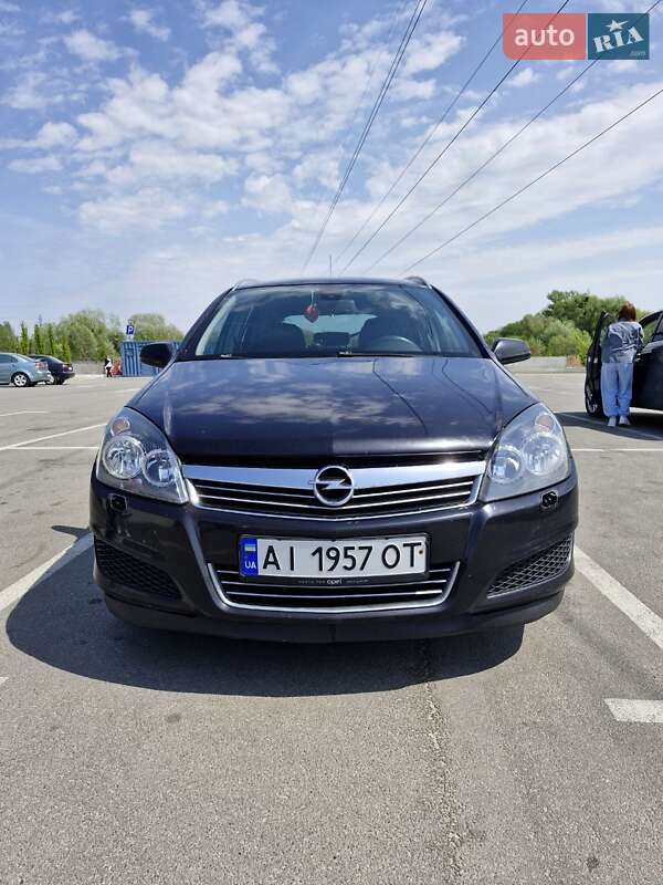 Универсал Opel Astra 2007 в Немишаево