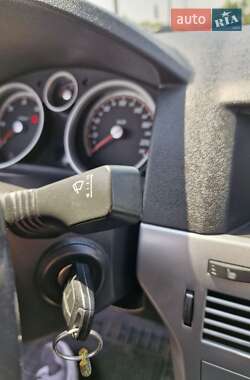 Универсал Opel Astra 2007 в 