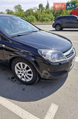 Универсал Opel Astra 2007 в 