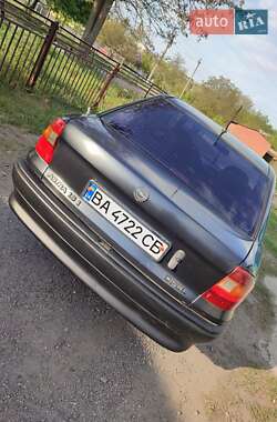 Седан Opel Astra 1993 в 
