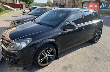 Хэтчбек Opel Astra 2006 в 
