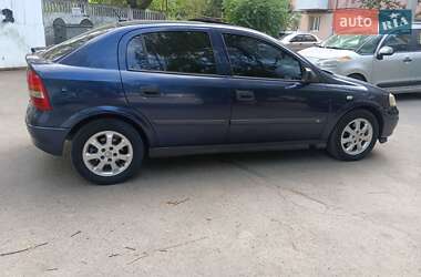 Хетчбек Opel Astra 2001 в 