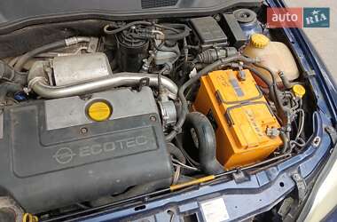 Хетчбек Opel Astra 2001 в 