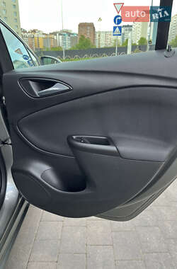 Универсал Opel Astra 2018 в 