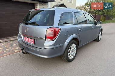 Універсал Opel Astra 2009 в Борисполі