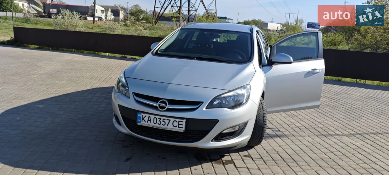 2011 Opel Astra - мініатюра 16