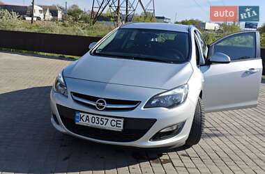 Универсал Opel Astra 2012 в 