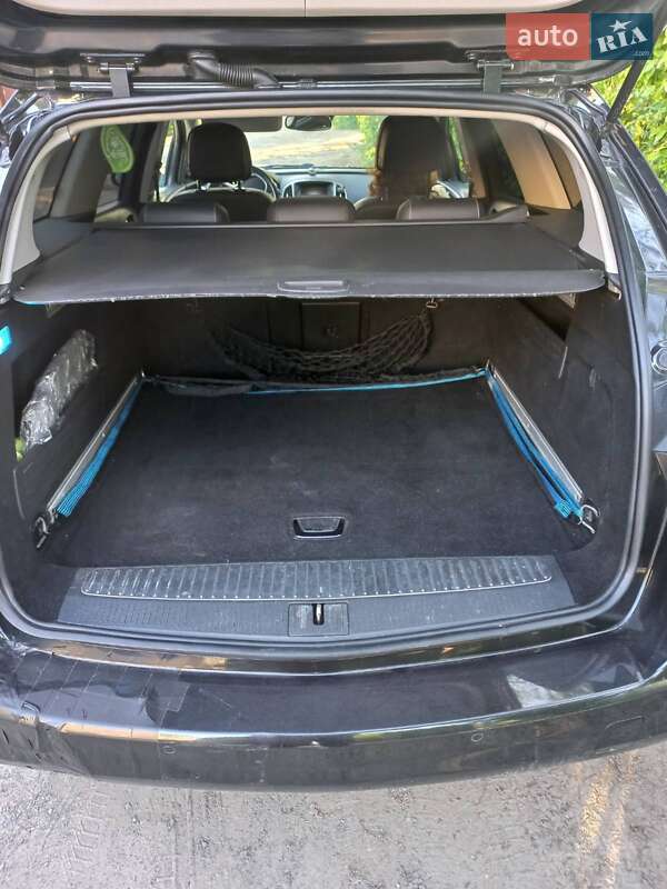 Универсал Opel Astra 2012 в Звягеле