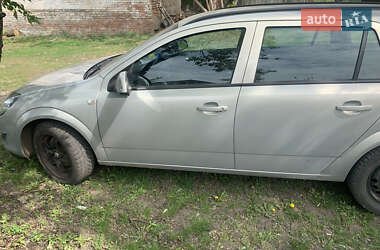 Універсал Opel Astra 2011 в 