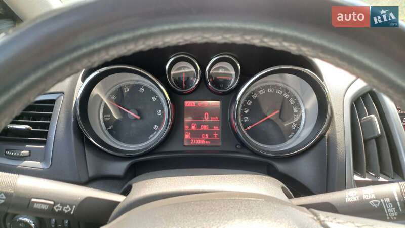 Универсал Opel Astra 2014 в Хусте