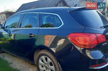 Універсал Opel Astra 2013 в Миколаєві