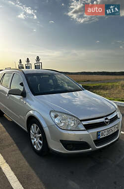 Универсал Opel Astra 2006 в Луцке