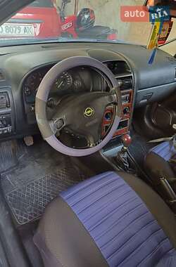 Универсал Opel Astra 2000 в 