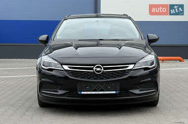 Универсал Opel Astra 2017 в 