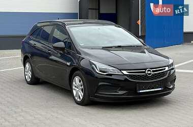 Универсал Opel Astra 2017 в 