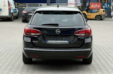 Универсал Opel Astra 2017 в 