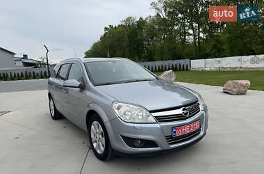 Універсал Opel Astra 2008 в Луцьку