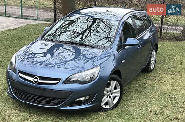 Универсал Opel Astra 2014 в 