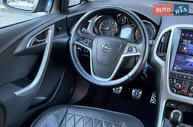 Универсал Opel Astra 2011 в 