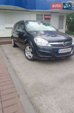 Универсал Opel Astra 2009 в 