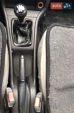 Седан Opel Astra 2004 в 