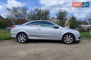 Кабриолет Opel Astra 2007 в 