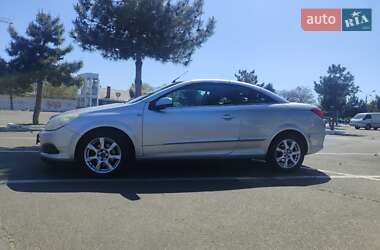 Кабриолет Opel Astra 2007 в 