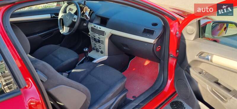 Хетчбек Opel Astra 2008 в Запоріжжі