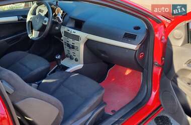 Хэтчбек Opel Astra 2008 в 